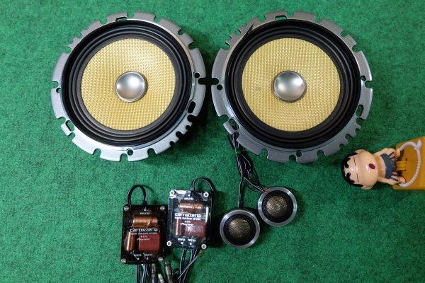 ลำโพงแยกชิ้น Pioneer Carrozzeria รุ่น TS-C06A ลำโพงแยกชิ้น ขนาด 6" กรวยเคฟล่าห์เหลือง