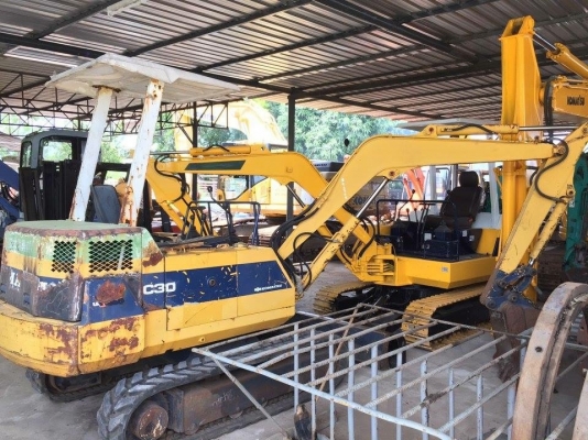 Komatsu pc30-6 รถนอกนำเข้าจากญี่ปุ่น พร้อมใช้งาน Komatsu pc30-6 รถนอกนำเข้าจากญี่ปุ่น พร้อมใช้งาน