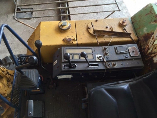 Komatsu pc30-6 รถนอกนำเข้าจากญี่ปุ่น พร้อมใช้งาน Komatsu pc30-6 รถนอกนำเข้าจากญี่ปุ่น พร้อมใช้งาน