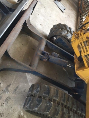 Komatsu pc30-6 รถนอกนำเข้าจากญี่ปุ่น พร้อมใช้งาน Komatsu pc30-6 รถนอกนำเข้าจากญี่ปุ่น พร้อมใช้งาน