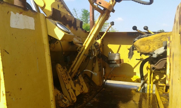 ขายรถตัก JH60 สภาพสวยพร้อมใช้งาน เครื่องดีปั้มแรง ยางพร้อมใช้งาน รถโดยรวมพร้อมใช้เลยครับ เอกสารสัญญาซื้อขาย