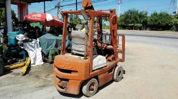 ==== SOLD ==== โฟล์คลิฟ TOYOTA 3 FD 18 เครื่องดีเซล ยก 1.5 ตัน สูง 4.7 เมตร (ไม่มีงา)