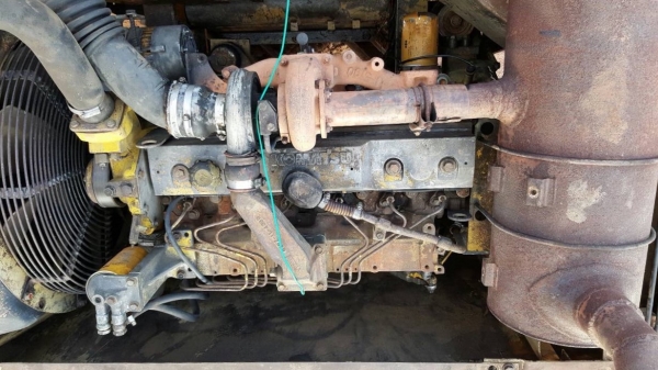 ขายแบคโฮ KOMATSU PC200-6 เอกสารเล่มทะเบียนครบ ไฟเต็ม รถพร้อมใช้ ราคาต่อรองได้