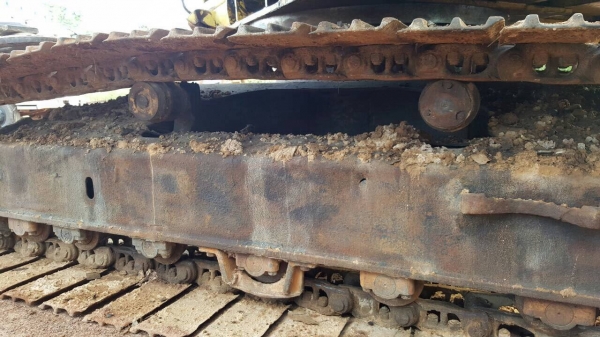 ขายแบคโฮ KOMATSU PC200-6 เอกสารเล่มทะเบียนครบ ไฟเต็ม รถพร้อมใช้ ราคาต่อรองได้