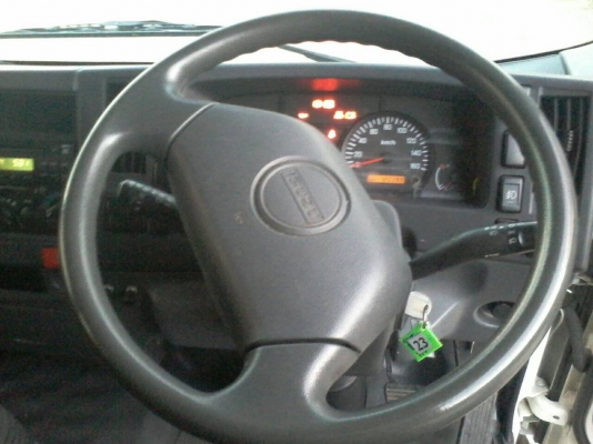 ขายNQR175หัวตึก ยูโร3 จดปี57 ตู้แห้งยาว5.50เมตร ไมล์น้อยรถสวย ขายNQR175หัวตึก ยูโร3 จดปี57 ตู้แห้งยาว5.50เมตร ไมล์น้อยรถสวย