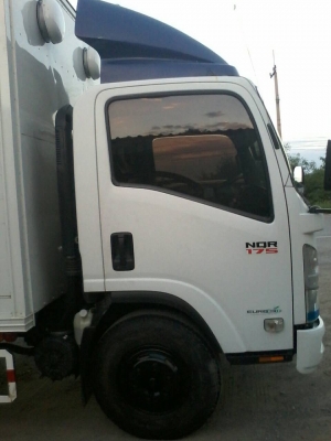 ขายNQR175หัวตึก ยูโร3 จดปี57 ตู้แห้งยาว5.50เมตร ไมล์น้อยรถสวย ขายNQR175หัวตึก ยูโร3 จดปี57 ตู้แห้งยาว5.50เมตร ไมล์น้อยรถสวย