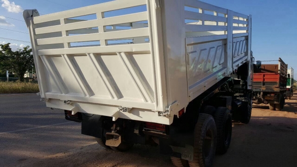 ขาย 10 ล้อดั้ม HINO MEGA 320 ปี 48 สภาพสวยพร้อมใช้ มีระบบลากพ่วง คัสซีสวยตลอดเส้น ทะเบียนพร้อมโอนครับ