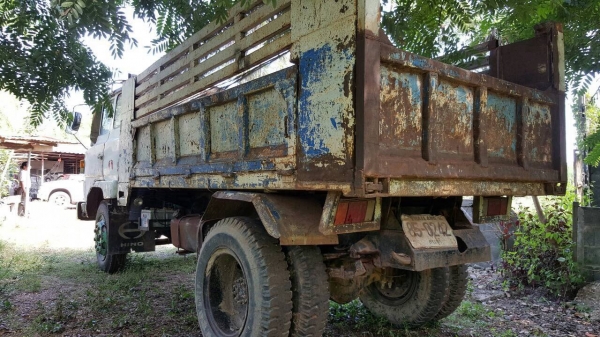 ขาย 6 ล้อดั้ม HINO KL340 คัสซีสวยตลอดเส้น เครื่อง EH100 150 แรงม้า มีสโลว์กลาง พวงมาลัยพาวเวอร์ ทะเบียนพร้อมโอนครับ ขาย 6 ล้อดั้ม HINO KL340 คัสซีสวยตลอดเส้น เครื่อง EH100 150 แรงม้า มีสโลว์กลาง พวงมาลัยพาวเวอร์ ทะเบียนพร้อมโอนครับ