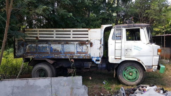 ขาย 6 ล้อดั้ม HINO KL340 คัสซีสวยตลอดเส้น เครื่อง EH100 150 แรงม้า มีสโลว์กลาง พวงมาลัยพาวเวอร์ ทะเบียนพร้อมโอนครับ ขาย 6 ล้อดั้ม HINO KL340 คัสซีสวยตลอดเส้น เครื่อง EH100 150 แรงม้า มีสโลว์กลาง พวงมาลัยพาวเวอร์ ทะเบียนพร้อมโอนครับ