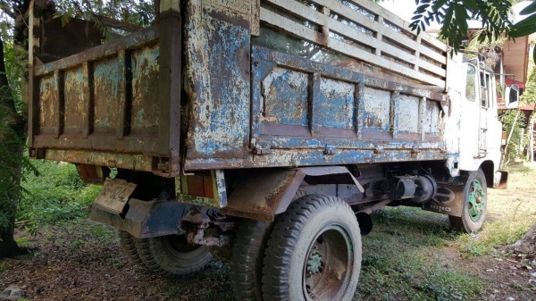 ขาย 6 ล้อดั้ม HINO KL340 คัสซีสวยตลอดเส้น เครื่อง EH100 150 แรงม้า มีสโลว์กลาง พวงมาลัยพาวเวอร์ ทะเบียนพร้อมโอนครับ ขาย 6 ล้อดั้ม HINO KL340 คัสซีสวยตลอดเส้น เครื่อง EH100 150 แรงม้า มีสโลว์กลาง พวงมาลัยพาวเวอร์ ทะเบียนพร้อมโอนครับ