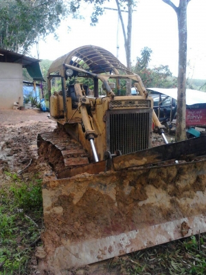 ขายรถแทรคเตอร์ KOMATSU D50A-15 ห้องเลี้ยวแห้ง ราคา 330000