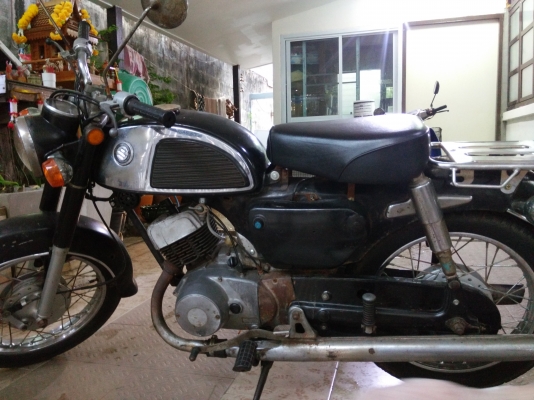 ขายมอไซโบราณคลาสสิค Suzuki k125 วิ่งดี อุปกรณ์ครบ ระบบไฟใช้ได้ปกติ ขาย12500บ.