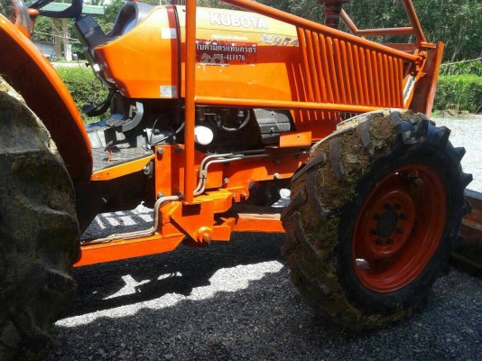 รถไถkubota. 9540..รถใช้5200ชม.  รถสวยสภาพดี เล่มทะเบียนพร้อม