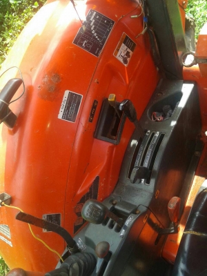 รถไถkubota. 9540..รถใช้5200ชม.  รถสวยสภาพดี เล่มทะเบียนพร้อม