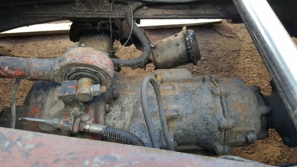 ขายตามสภาพ หัวลาก HINO 3 ใบปัด เครื่อง EK100 260 แรงม้า ล้อมีให้ครบ เล่มทะเบียนพร้อมโอนครับ