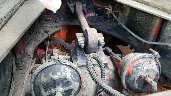 ขายตามสภาพ หัวลาก HINO 3 ใบปัด เครื่อง EK100 260 แรงม้า ล้อมีให้ครบ เล่มทะเบียนพร้อมโอนครับ