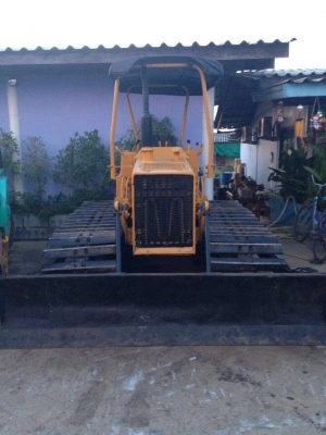 D2-5 PL ใบมีดสไลค์ได้ เอียงซ้ายขวา คว้ำหน้าหลัง บรูซโซ่ใหม่หมด เฟืองพ็อกเก็ตใหม่ ใบดีไม่มีหัก เครื่องไม่กินน้ำมันเครื่อง หม้อน้ำดีไม่ร้อนทะลวงมาใหม่ เลี้ยวซ้ายขวาปกติ ปั้มดี ไฟชาร์ทดี เเบตเตอร์รี่พร้อม