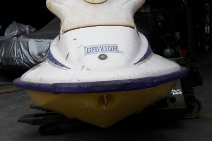 ขายเหมาเจ็ทสกี 2 ลำ  เก่าญี่ปุ่น  ลำเหลืองไม่มีกุญแจมาจากญี่ปุ่นค่ะ ตามสภาพ  คันขาวเครื่องติดแล้ว ราคา 90,000