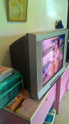 TV สี Sony 32" สภาพดี 1 เครื่อง เเละ TV สี 21'' 1 เครื่อง ขายรวมกัน 2 เครื่อง ราคา 3500 บาท