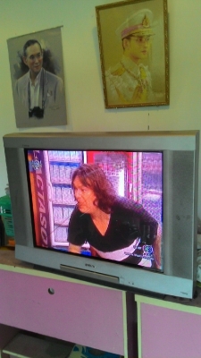 TV สี Sony 32" สภาพดี 1 เครื่อง เเละ TV สี 21'' 1 เครื่อง ขายรวมกัน 2 เครื่อง ราคา 3500 บาท