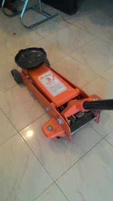 ขายด่วน เเม่เเรงยกรถ สภาพใหม่ 2000 บาท