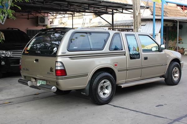 ISUZU SPACECAB ปี 2001 , 3.0 SLX TURBO XENON