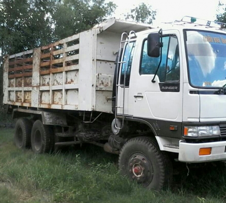 ขายถูกๆๆ ฮีโน่ FM3M240ปี47รถสภาพดีใช้งานได้ปกติ ^ราคาถูกๆขายแบบเอาไปทำเป็นอะไหล่^ เอกสารเล่มชุดโอนมีครบ ราคา 650,000บ แบบถูกๆ ท่านโอนเองนะครับ เราขายแบบโยนเล่น-ตีเป็นอะไหล่ ครับ