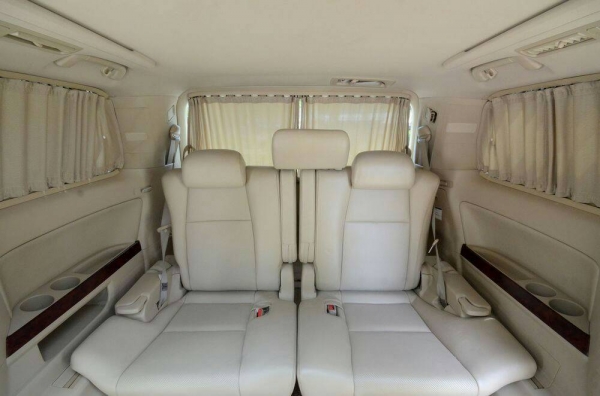 รถตู้Toyota ALPHARD 2010V2.4  สภาพดีเยี่ยมจริง