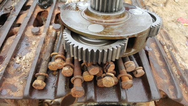 ขายด่วน ตัวเดินKOMATSU PC200-7-8 สองลูก 170,000