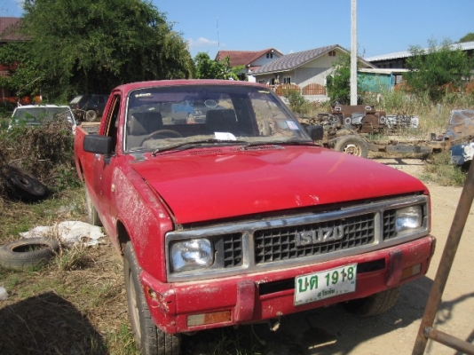 ขายอีซูสุเคบี   ทะเบียนเต็มเอกสารพร้อมโอน