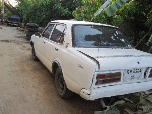 ขายโตโยต้า  RT100   หรือแยกชิ้นส่วน