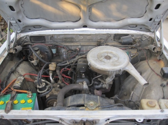 ขายโตโยต้า  RT100   หรือแยกชิ้นส่วน