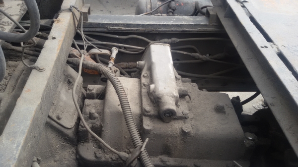 HENO เครื่อง  EK100  ช่วงล่าง ZM  ( 500,000 บาท)