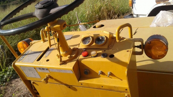 ขายรถบด 4 ตัน KOMATSU เอกสารครบ พร้อมใช้งานครับ ขายรถบด 4 ตัน KOMATSU เอกสารครบ พร้อมใช้งานครับ