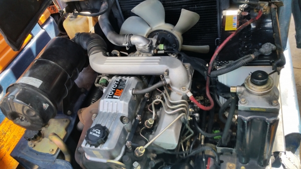 ขายด่วนรถยก TOYOTA 5FDดีเซลยก1.5ตันเสาสูง4เมตรยางตันหน้าหลังรถนอกนำเข้ายังไม่เคยใช้งานในเมืองไทยเลย=รุ่นใหม่ขาย