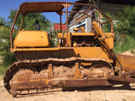 รถแทรกเตอร์D65A-6. S/N33301. 6สูบดีเซล ปี้มแรงดี งานหนักๆสบาย