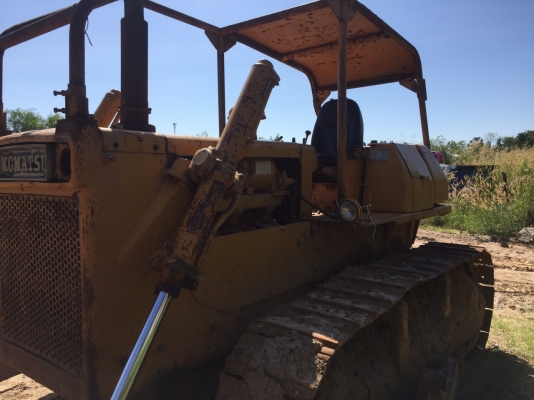 รถแทรกเตอร์D65A-6. S/N33301. 6สูบดีเซล ปี้มแรงดี งานหนักๆสบาย