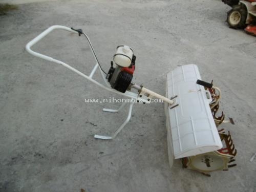 NEW!!! เครื่องกำจัดวัชพืชในร่องข้าว  MARUYAMA  MKC-304(S-9)รหัสสินค้า : 80803336 Line ID: nihonmono  หรือเพิ่มเติมไดที่ www.nihonmono.com