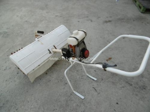 NEW!!! เครื่องกำจัดวัชพืชในร่องข้าว  MARUYAMA  MKC-304(S-9)รหัสสินค้า : 80803336 Line ID: nihonmono  หรือเพิ่มเติมไดที่ www.nihonmono.com