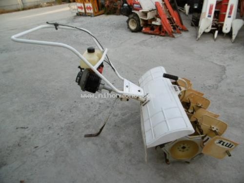 NEW!!!เครื่องกำจัดวัชพืชในร่องข้าว MARUYAMA   รหัสสินค้า : 80803335Line ID: nihonmono  หรือเพิ่มเติมไดที่ www.nihonmono.com