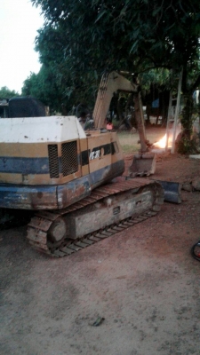 ขายรถแบคโฮ KOMATSU PC30-3 ราคา 135000