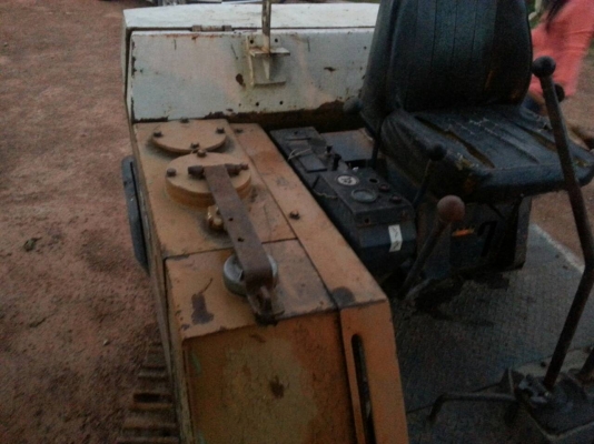 ขายรถแบคโฮ KOMATSU PC30-3 ราคา 135000