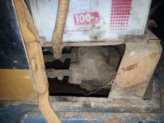 ขายรถแบคโฮ KOMATSU PC30-3 ราคา 135000