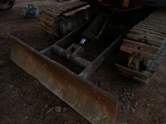 ขายรถแบคโฮ KOMATSU PC30-3 ราคา 135000