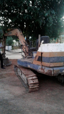 ขายรถแบคโฮ KOMATSU PC30-3 ราคา 135000