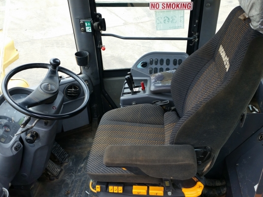 มาใหม่ !! ขายรถตักล้อยาง WA430-6 ยี่ห้อ KOMATSU นำเข้าจากต่างประเทศแท้ 100\% สภาพสวย ไม่เคยใช้งานในไทย มาใหม่ !! ขายรถตักล้อยาง WA430-6 ยี่ห้อ KOMATSU นำเข้าจากต่างประเทศแท้ 100\% สภาพสวย ไม่เคยใช้งานในไทย