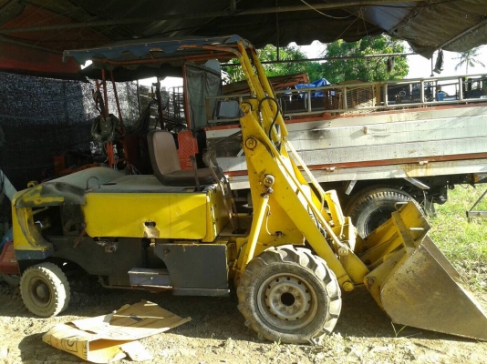 รถตักดิน