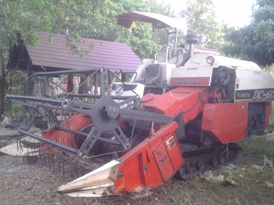 KUBOTA DC60 กระสอบ สองพันก่าชั่วโมง รถสวยพร้อมใช้