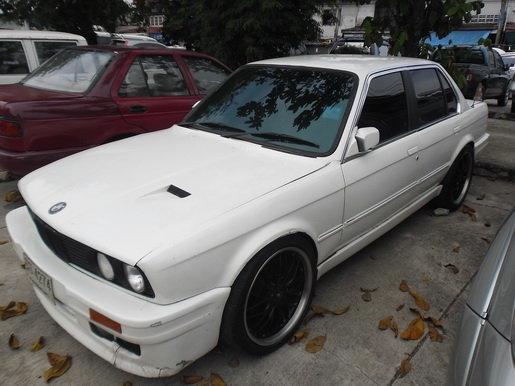 ปรับราคา BMW E30สีขาวมุข SR20TURBO LPGหัวฉีด MAX18 ดิส4ล้อช่วงล่างสกายลาย
