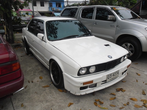 ปรับราคา BMW E30สีขาวมุข SR20TURBO LPGหัวฉีด MAX18 ดิส4ล้อช่วงล่างสกายลาย
